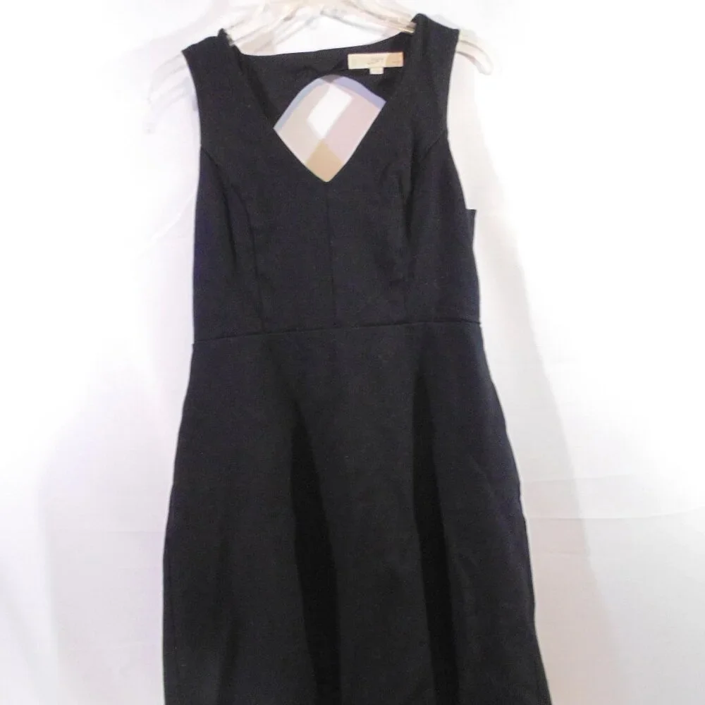 Loft Fit & Flare Dress Black v-neck Keyhole back size Small Petite - Picture 1 of 5